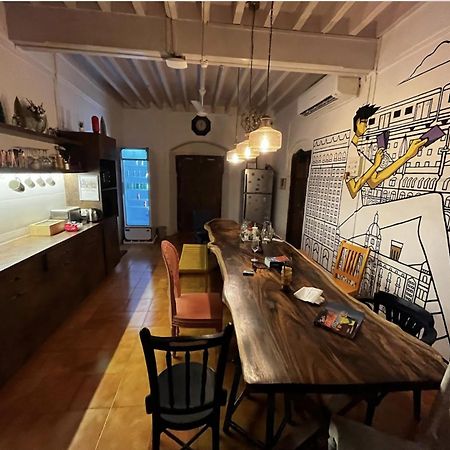 Gosolo Stays Bandra Hostel Bombaj Zewnętrze zdjęcie