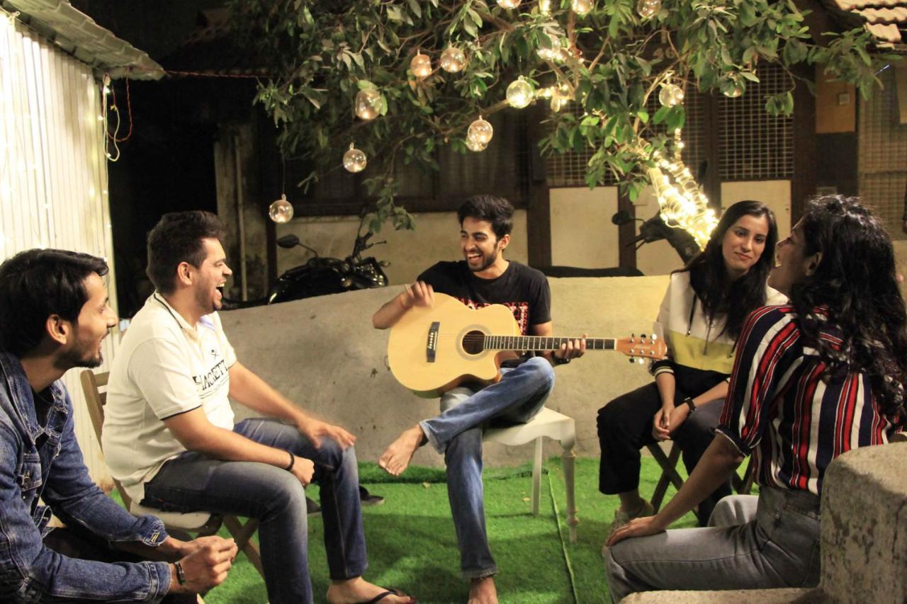 Gosolo Stays Bandra Hostel Bombaj Zewnętrze zdjęcie