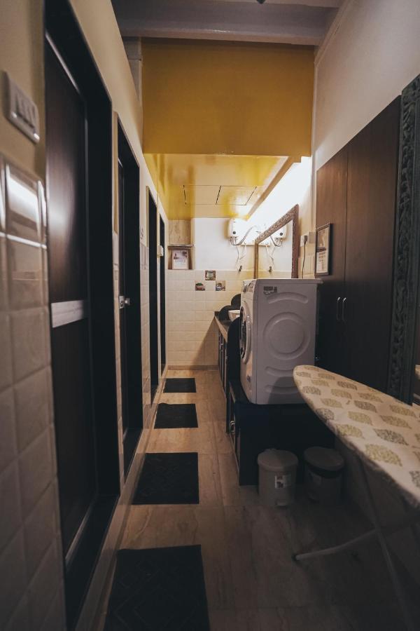 Gosolo Stays Bandra Hostel Bombaj Zewnętrze zdjęcie