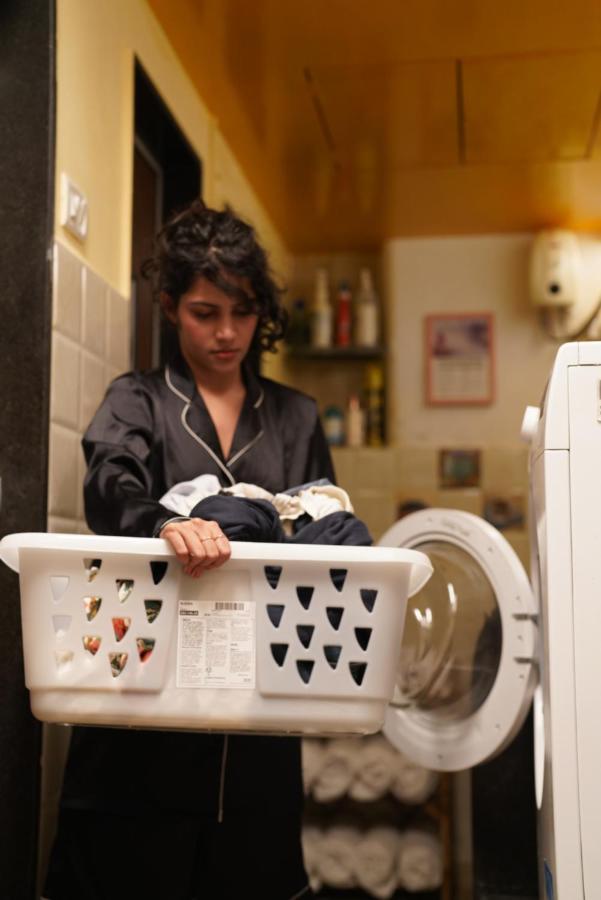 Gosolo Stays Bandra Hostel Bombaj Zewnętrze zdjęcie