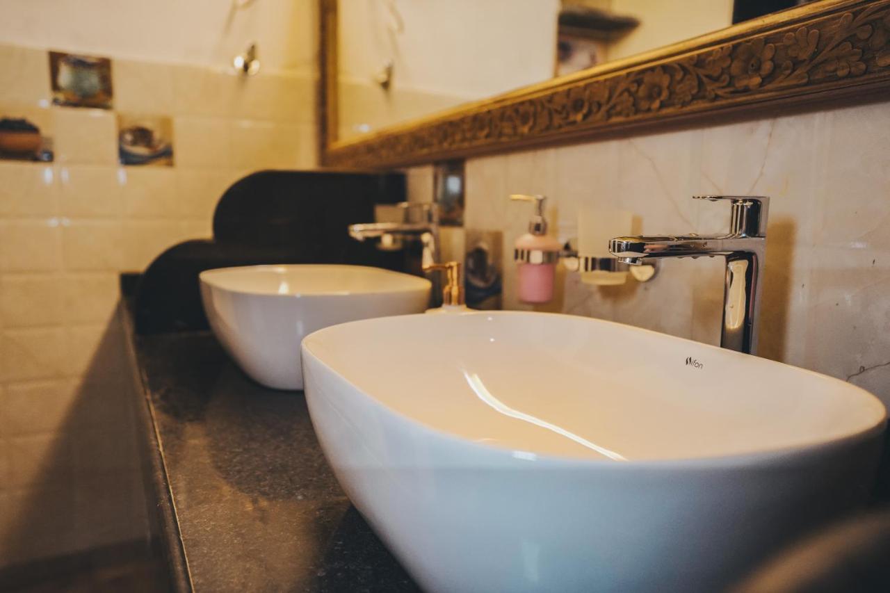 Gosolo Stays Bandra Hostel Bombaj Zewnętrze zdjęcie