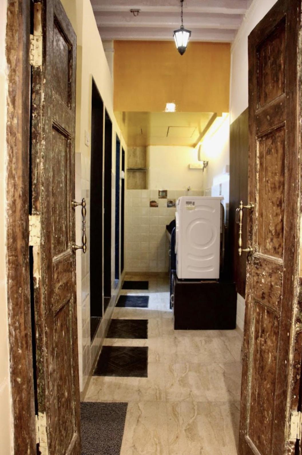 Gosolo Stays Bandra Hostel Bombaj Zewnętrze zdjęcie
